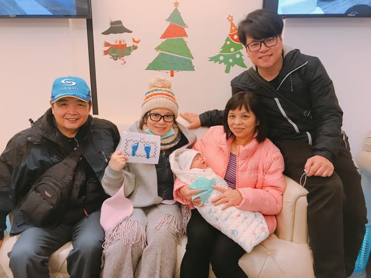 恭喜雅倩媽咪出關